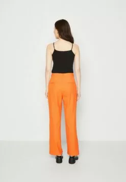 Selected Femme Slfmyla Mynella Straight Pant - Bukse - Orangeade -Selected Femme Butikk 08fbab9b5f104deda1f40ac04c5653c5