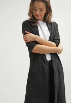 Selected Femme Slfmy Perfect Tee Box Cut - T-Shirts - Bright White 10 Selected Femme Slfmy Perfect Tee Box Cut - T-Shirts - Bright White -Selected Femme Butikk 16e64014e9844b77aba09a386cff7470