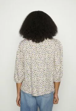 Selected Femme Slfcollins - Bluse - Birch 12 Selected Femme Slfcollins - Bluse - Birch -Selected Femme Butikk 17fe47f8da184d479855b8d40814a0d7