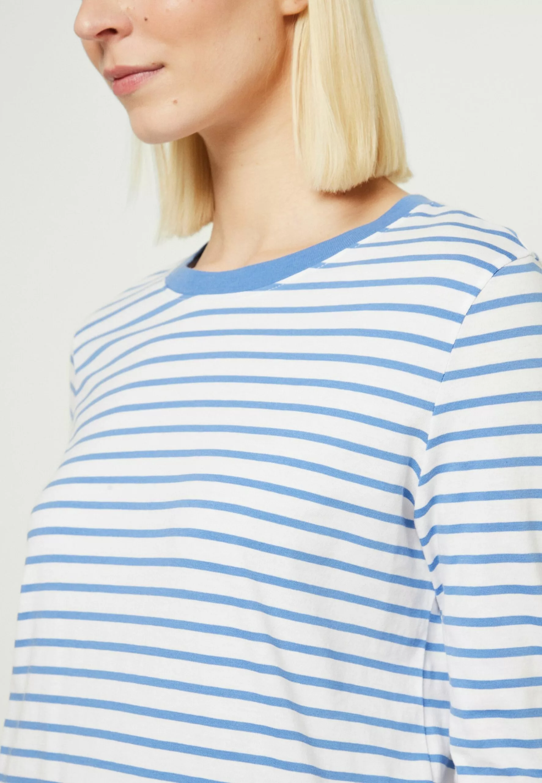 Selected Femme Slfessential Striped O Neck - Topper Langermet - Ultramarine 6 Selected Femme Slfessential Striped O Neck - Topper Langermet - Ultramarine - Bilde 6