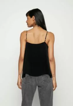 Selected Femme Slflaila Strap - Topper - Black 8 Selected Femme Slflaila Strap - Topper - Black -Selected Femme Butikk 18e2a722336745d2a66ab00d5a7a41d5