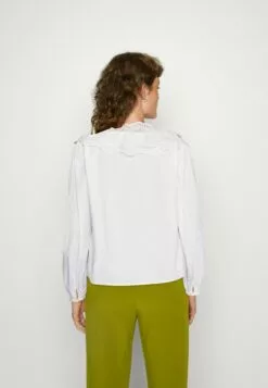 Selected Femme Slfaika Broderi Collar - Skjorte - Snow White -Selected Femme Butikk 1c372899e5414602b791eae0502abe1b