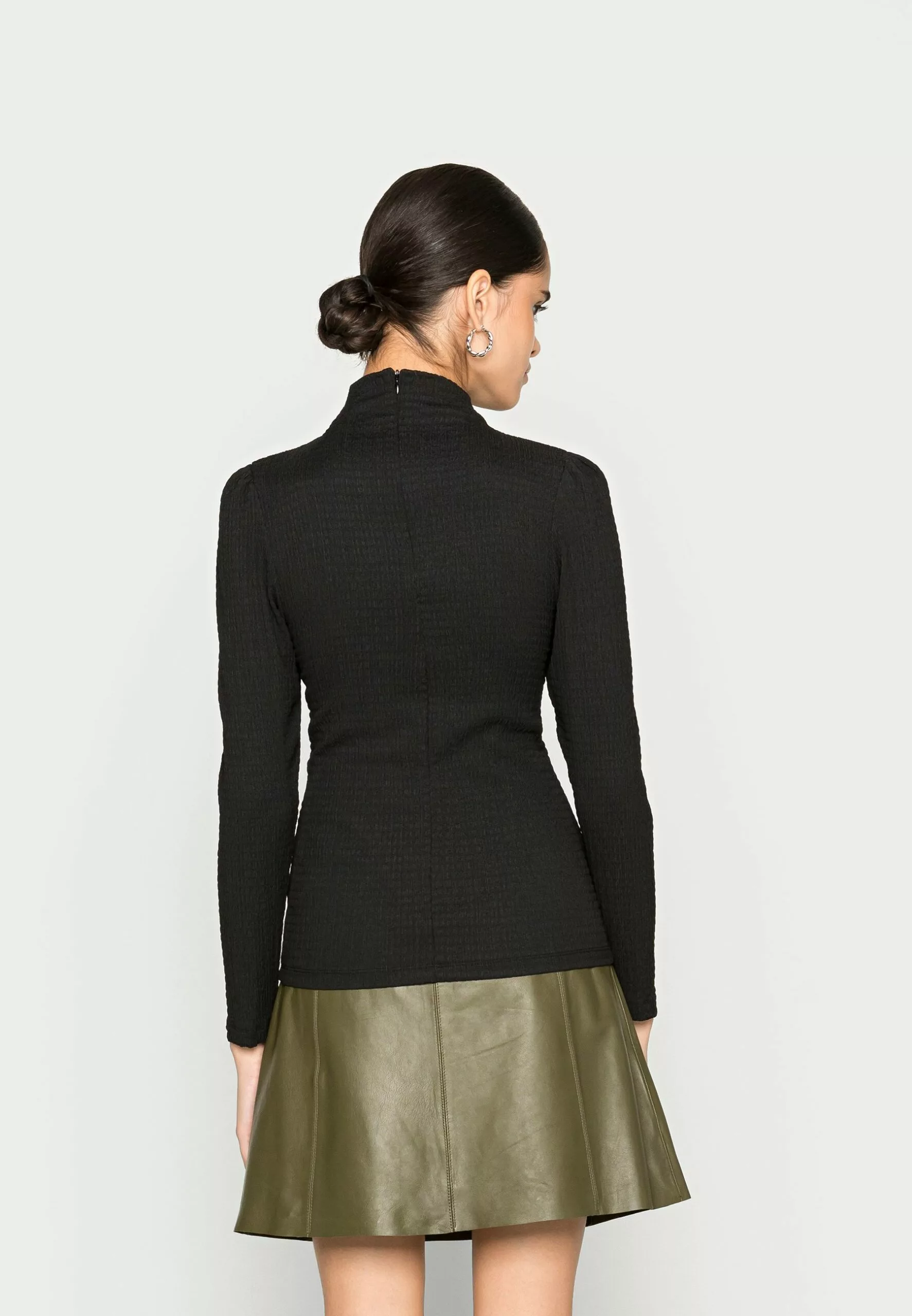 Selected Femme Slfbea Ls B Noos - Bluse - Black 3 Selected Femme Slfbea Ls B Noos - Bluse - Black - Bilde 3