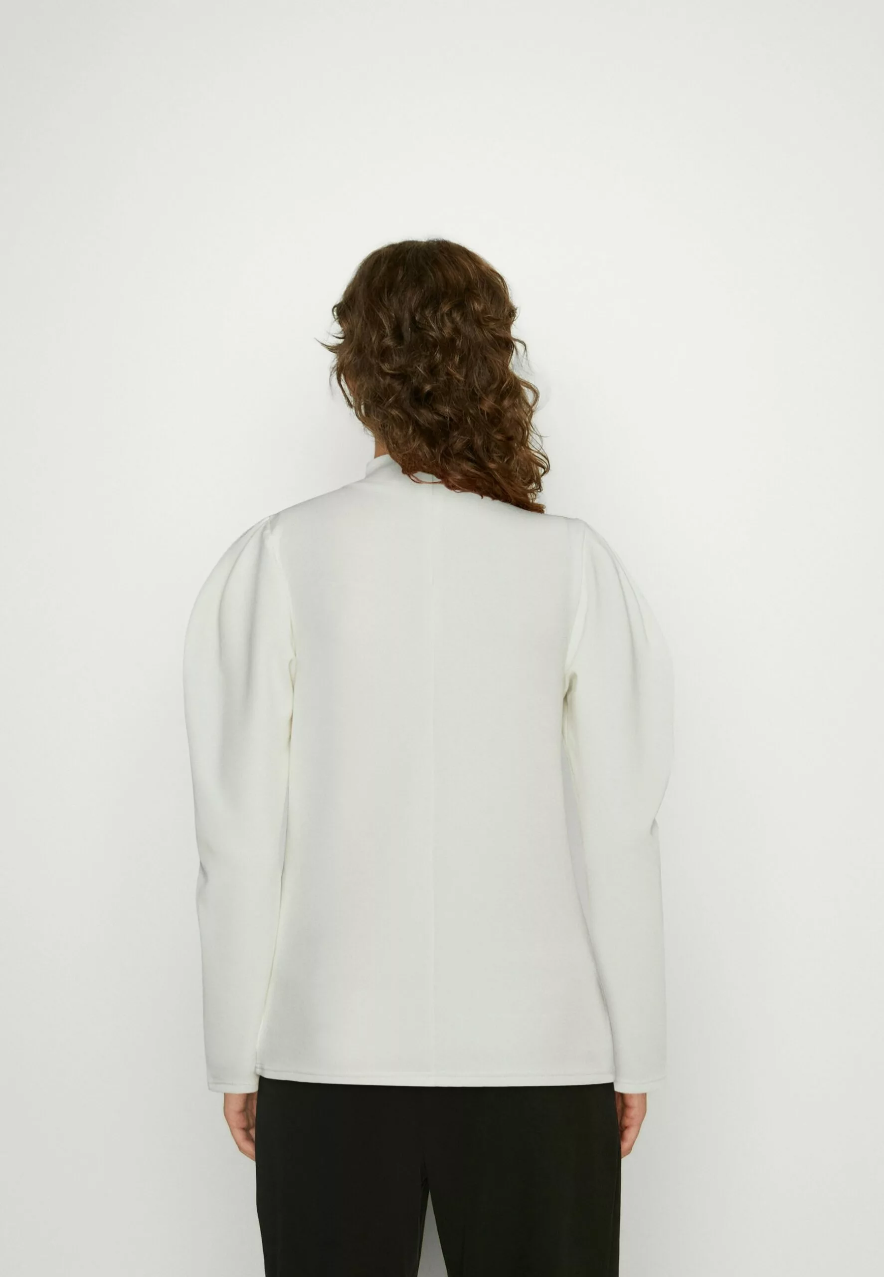 Selected Femme Slffenja T-Neck - Topper Langermet - Snow White 3 Selected Femme Slffenja T-Neck - Topper Langermet - Snow White - Bilde 3