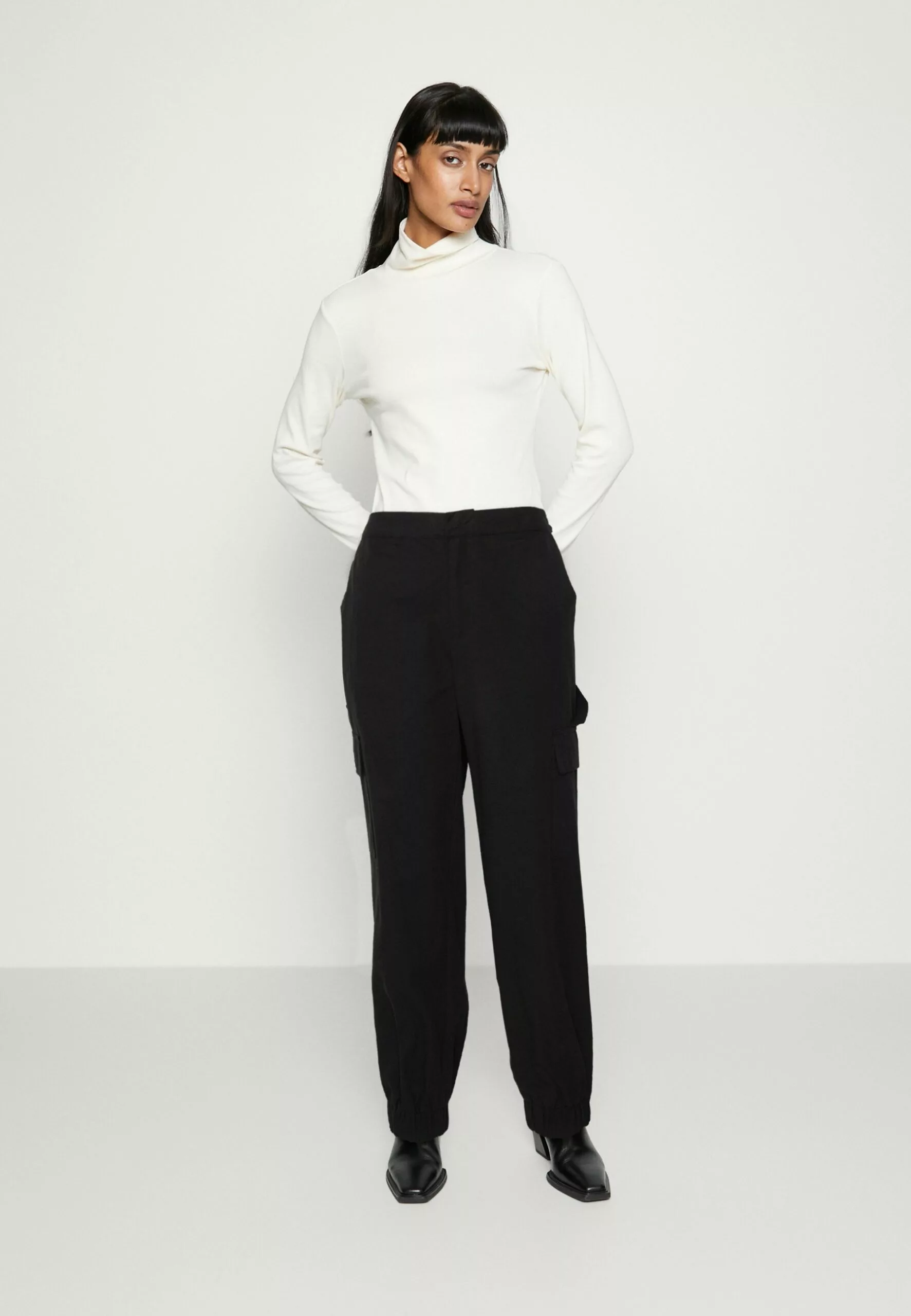 Selected Femme Slfcille Pant - Cargobukse - Black 2 Selected Femme Slfcille Pant - Cargobukse - Black - Bilde 2