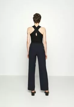 Selected Femme Wide Pant Dark- Bukse - Dark Sapphire Mlg 8 Selected Femme Wide Pant Dark- Bukse - Dark Sapphire Mlg -Selected Femme Butikk 287fc07bcfe64c478c4117df0e2225cd