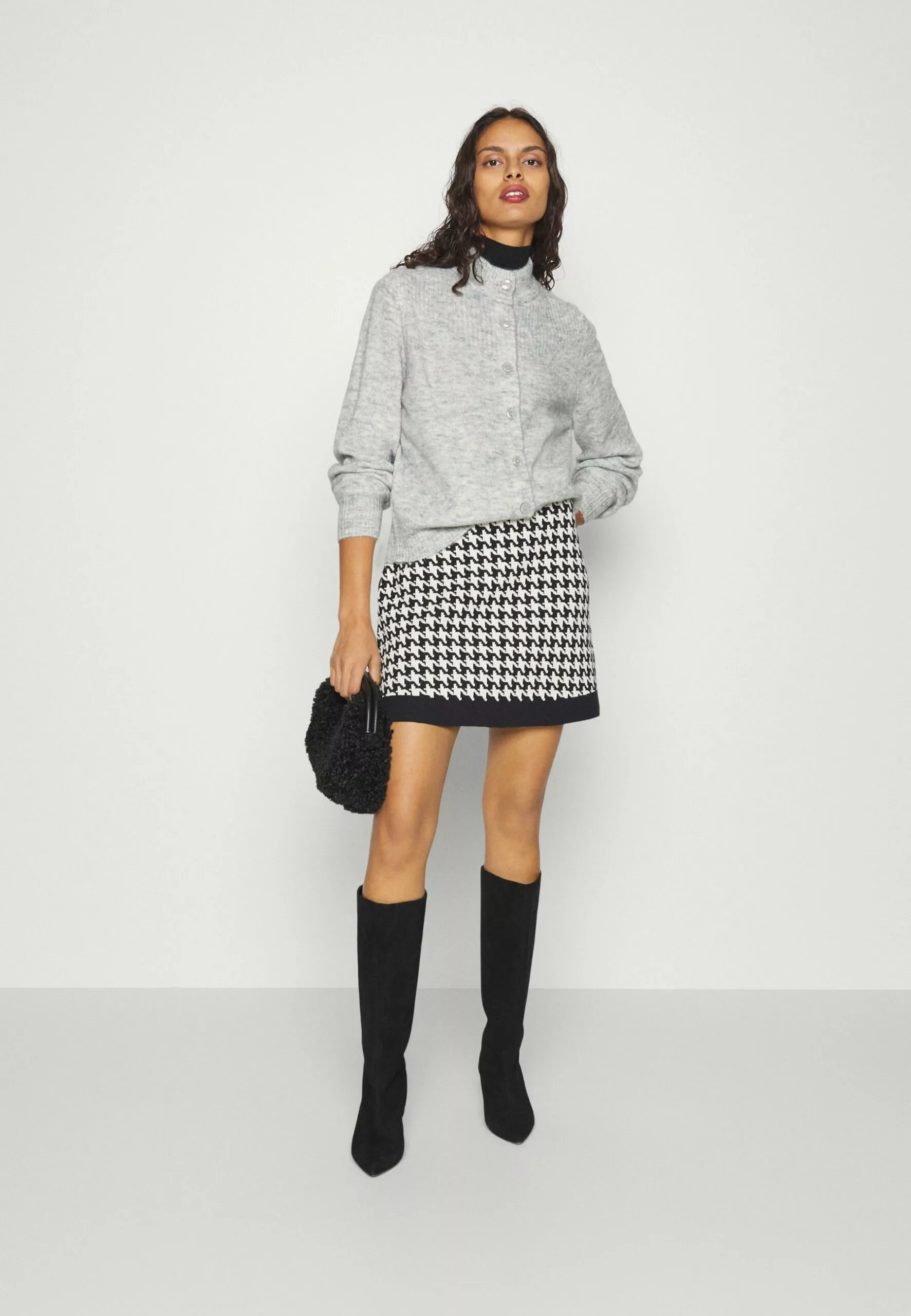 Selected Femme Slfmally Cardigan Camp - Cardigan - Grey 2 Selected Femme Slfmally Cardigan Camp - Cardigan - Grey - Bilde 2