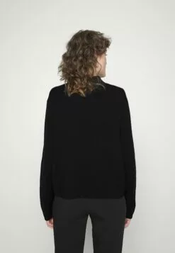 Selected Femme Slfmerle Highneck - Strikkegenser - Black -Selected Femme Butikk 4685c7018f3e43aa8ac21106562760f3