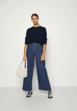 Front -Selected Femme Butikk 4d5513fc8e8f4411a0263d854fa8addb