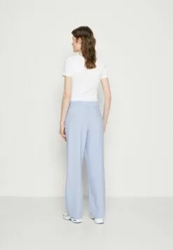 Selected Femme SlfritaWide Pant - Bukse - Blue Heron -Selected Femme Butikk 4d73ac7022194ea7bf4afcc16df4ecc7