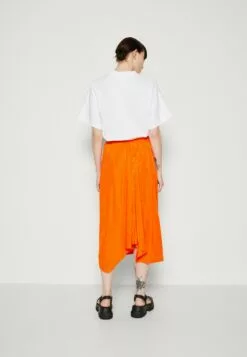 Selected Femme Slfabienne Midi Skirt- A-Line Skjørt - Orangeade -Selected Femme Butikk 519e4434c4a24dc1ae36911e42821bda
