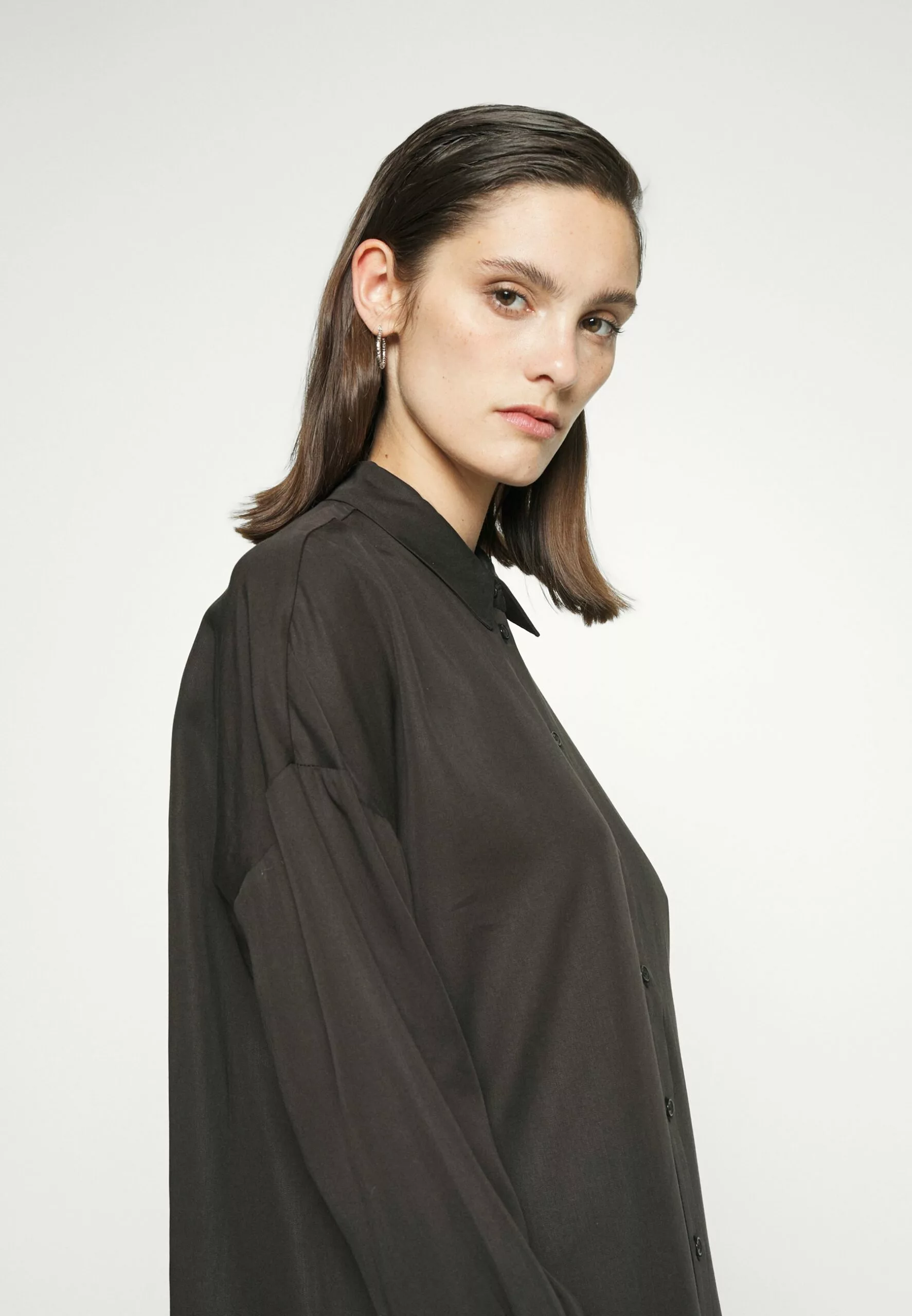 Selected Femme SlfsanniNoos - Skjorte - Black 5 Selected Femme SlfsanniNoos - Skjorte - Black - Bilde 5