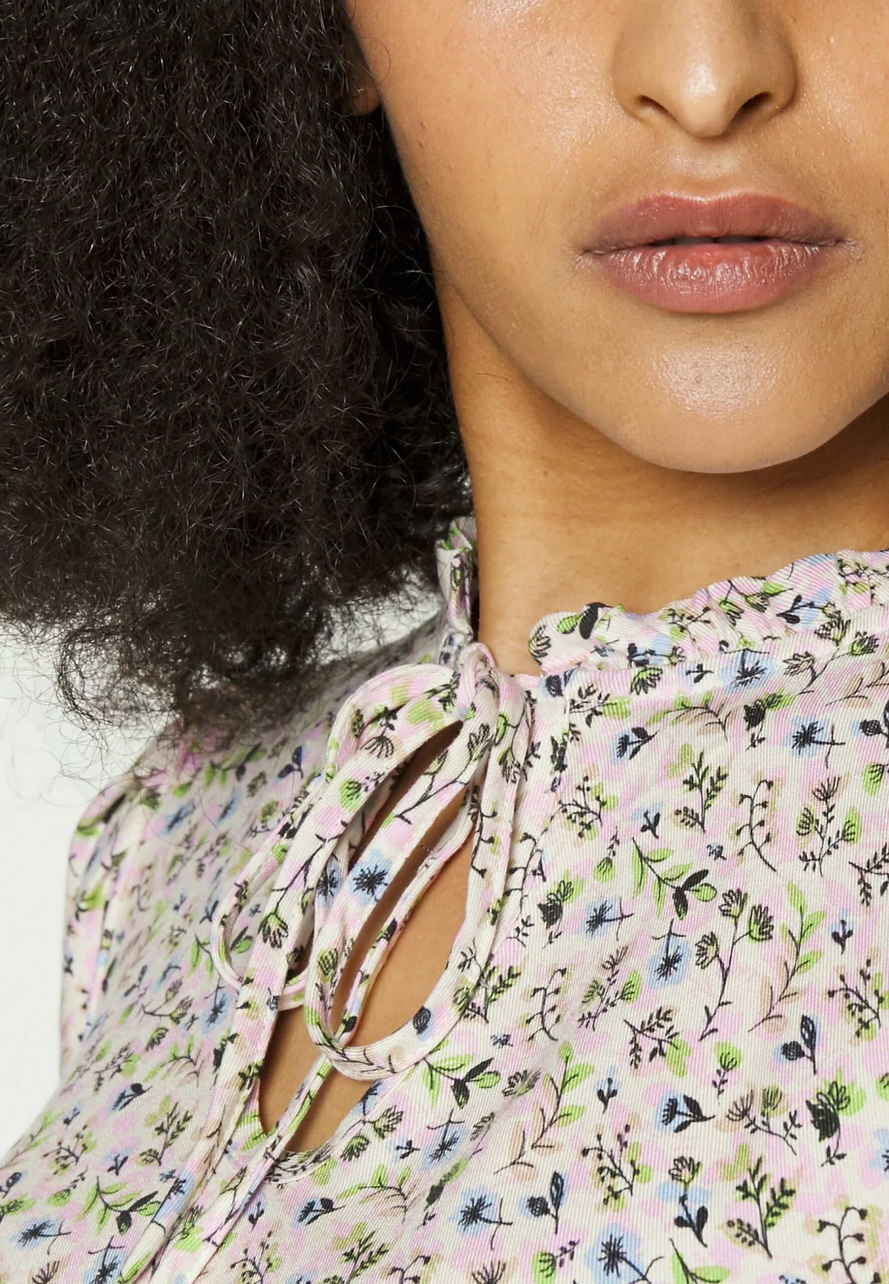 Selected Femme Slfcollins - Bluse - Birch 8 Selected Femme Slfcollins - Bluse - Birch - Bilde 8