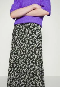 Selected Femme Slffinka Skirt - Maxiskjørt - Black Aop 13 Selected Femme Slffinka Skirt - Maxiskjørt - Black Aop -Selected Femme Butikk 7860de64aad6407195153c6dcd1990c9