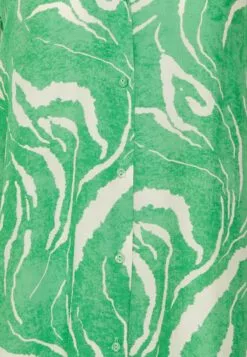 Selected Femme Slfsirine - Skjorte - Absinthe Green 10 Selected Femme Slfsirine - Skjorte - Absinthe Green -Selected Femme Butikk 8418e079ef164379ab4a90b41ba4781b