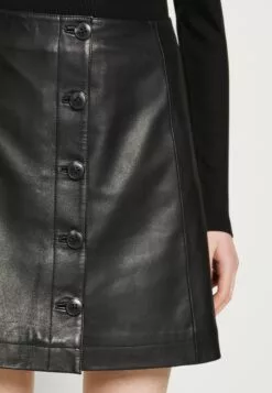 Selected Femme Slfdora Short Skirt - A-Line Skjørt - Black -Selected Femme Butikk 8668f3736cee45f5b857d413f5010270