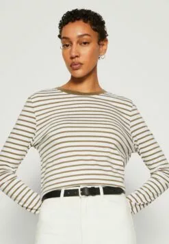 Selected Femme Slfessential Striped O Neck - Topper Langermet - Dusky Green -Selected Femme Butikk 89f3dd4dae4d4da9bc4e65050aa39535