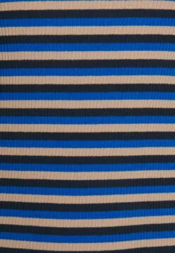 Selected Femme Slfanna Ls Crew Neck Str Noos - Strikkegenser - Ultramarine 10 Selected Femme Slfanna Ls Crew Neck Str Noos - Strikkegenser - Ultramarine -Selected Femme Butikk 8f4fdd0ec3ca45818710038b9fc6823d