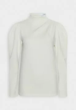 Selected Femme Slffenja T-Neck - Topper Langermet - Snow White 8 Selected Femme Slffenja T-Neck - Topper Langermet - Snow White -Selected Femme Butikk 9044a864d18442cd835ce1c51bbf4c13