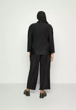 SlfelliePlisse Shirt - Bluse - Black -Selected Femme Butikk 91ee3f8fabd44917a6c620ee1e2c3b92