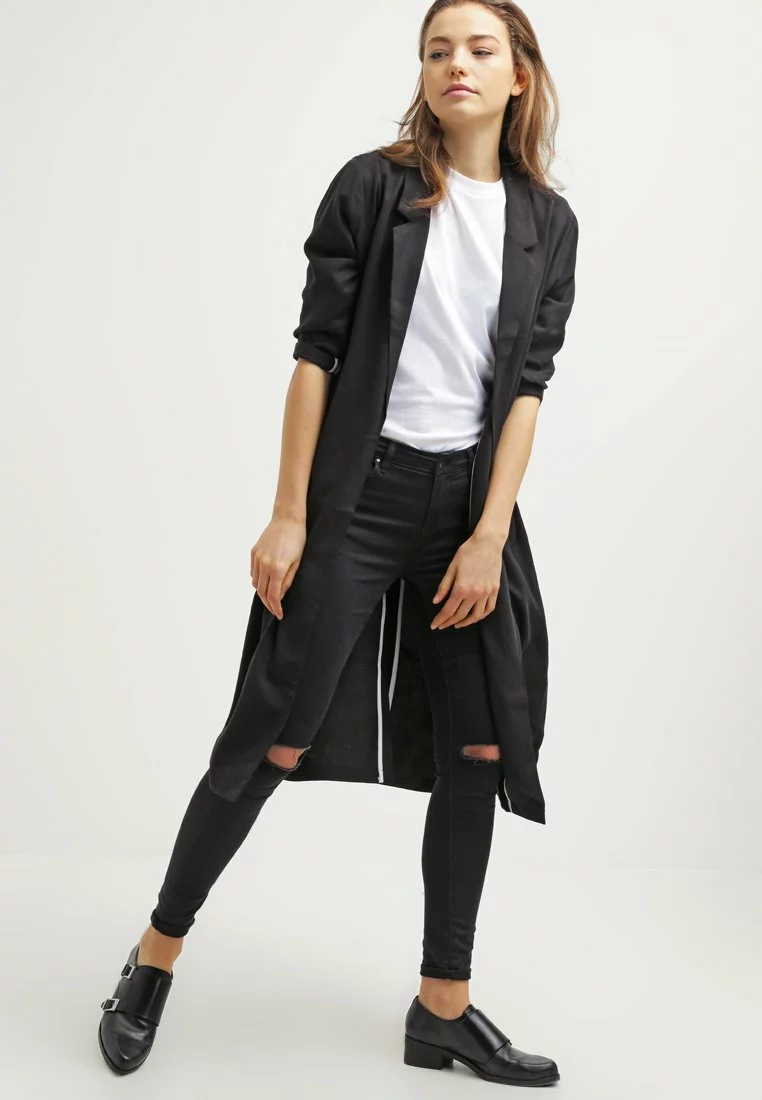 Selected Femme Slfmy Perfect Tee Box Cut - T-Shirts - Bright White 2 Selected Femme Slfmy Perfect Tee Box Cut - T-Shirts - Bright White - Bilde 2