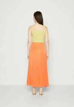 Selected Femme Slffranziska Ankle Skirt - Maxiskjørt - Emberglow -Selected Femme Butikk 97ac6532048444f2b03ef0783b573c9a