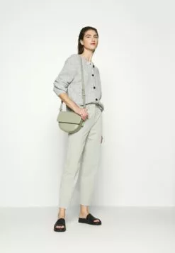 Front -Selected Femme Butikk 9a62c1c9c04f4ad4920b18aa763ab8db