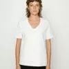Selected Femme Slfessential V Neck Tee - T-Shirts - Bright White