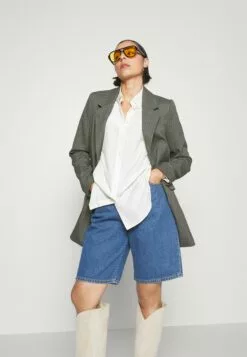 Selected Femme Slfanni Relaxed - Blazer - Grey -Selected Femme Butikk a1ea596b130a47179acce0296d456343