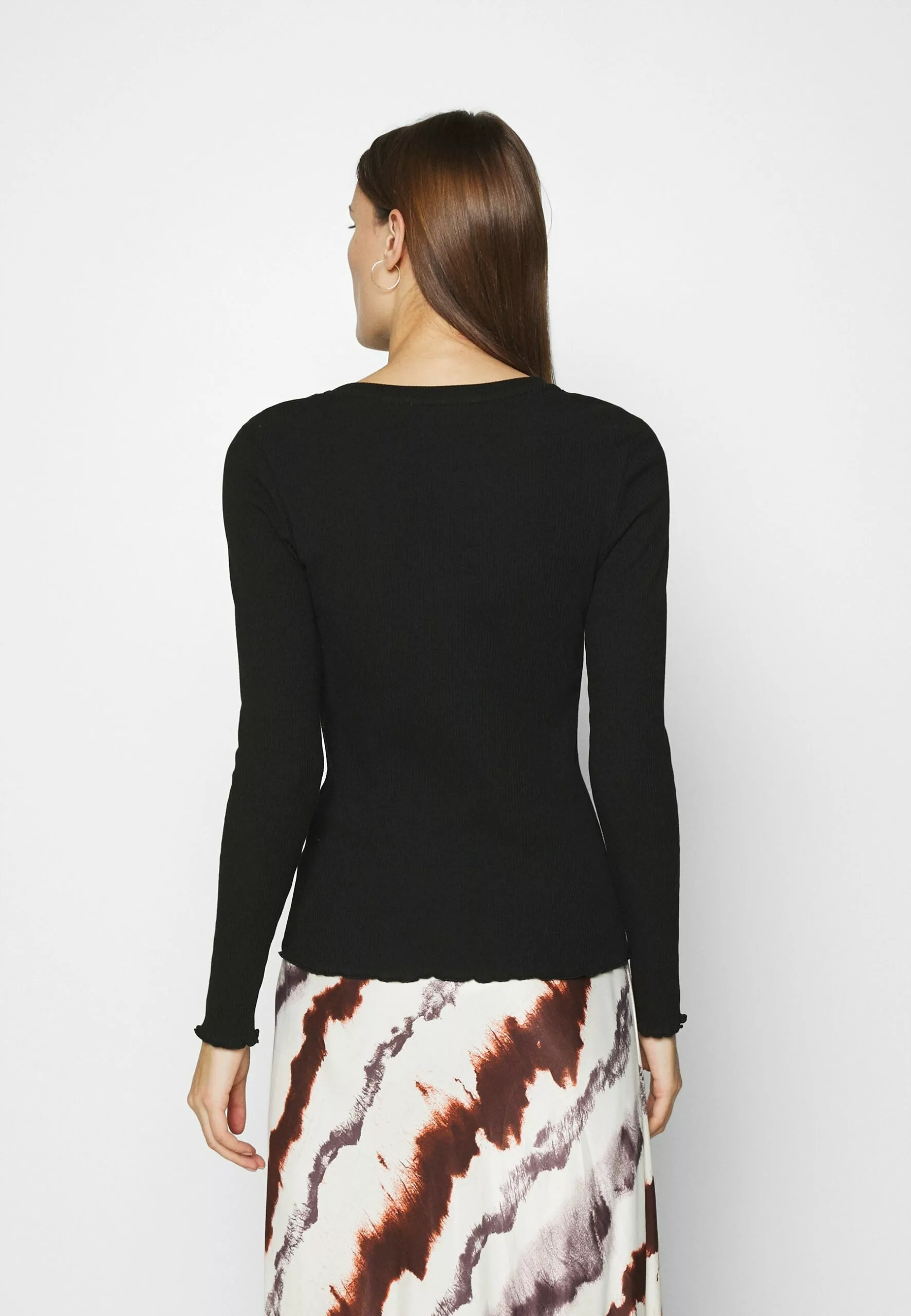 Selected Femme Slfanna Crew Neck Tee- Topper Langermet - Black 3 Selected Femme Slfanna Crew Neck Tee- Topper Langermet - Black - Bilde 3