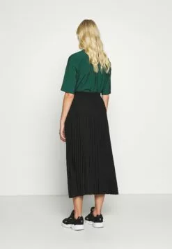 Selected Femme A-Line Skjørt - Black 7 Selected Femme A-Line Skjørt - Black -Selected Femme Butikk aa46f39d08174f9e8b5d357ec6d3cd5e