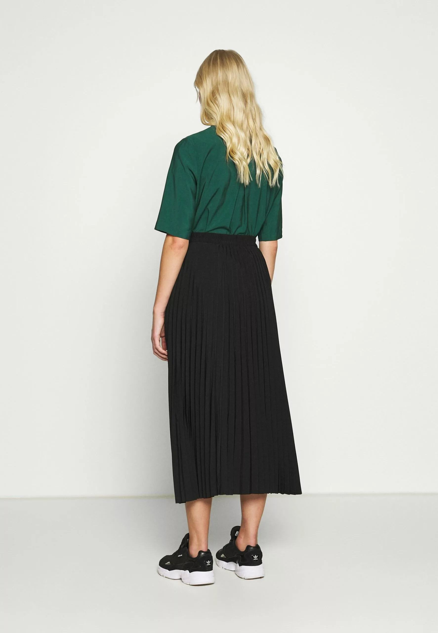 Selected Femme A-Line Skjørt - Black 3 Selected Femme A-Line Skjørt - Black - Bilde 3