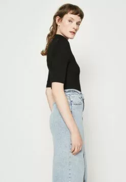 Selected Femme Slfceline High Neck- T-Shirts - Black 9 Selected Femme Slfceline High Neck- T-Shirts - Black -Selected Femme Butikk b37faf4f0afd47ad92eb4dd04704d88f