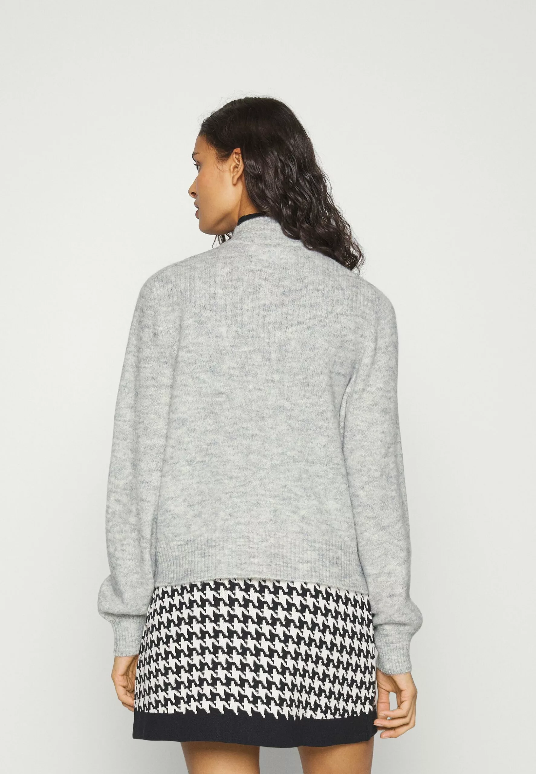 Selected Femme Slfmally Cardigan Camp - Cardigan - Grey 3 Selected Femme Slfmally Cardigan Camp - Cardigan - Grey - Bilde 3