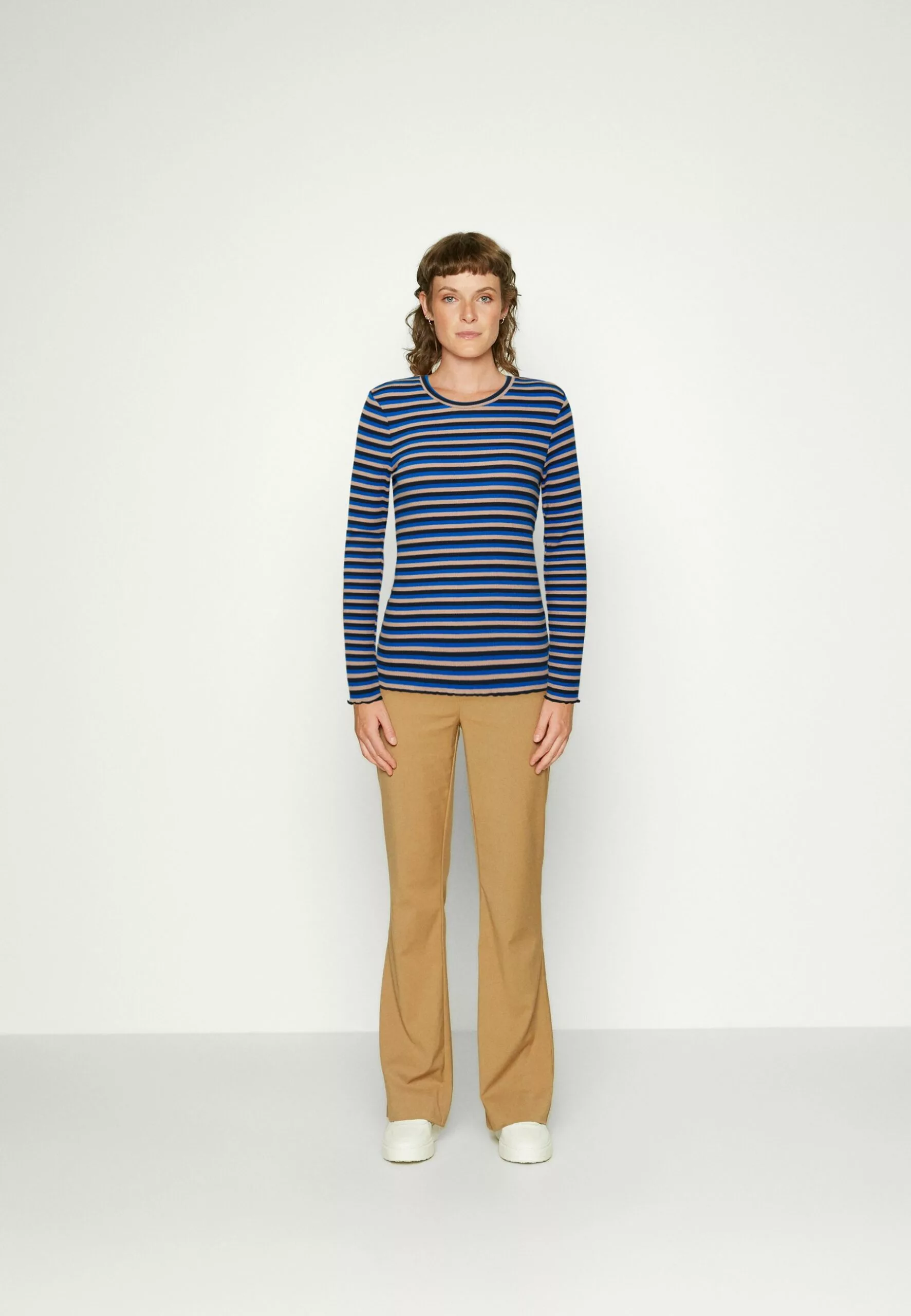 Selected Femme Slfanna Ls Crew Neck Str Noos - Strikkegenser - Ultramarine 2 Selected Femme Slfanna Ls Crew Neck Str Noos - Strikkegenser - Ultramarine - Bilde 2