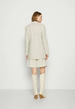 Selected Femme Slftania Slim - Blazer - Beige -Selected Femme Butikk bbb1e6a085504a779511e99418f3d95a