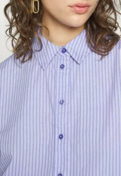 Selected Femme Slfreka- Skjorte - Blue 11 Selected Femme Slfreka- Skjorte - Blue -Selected Femme Butikk ccd590e7ba1f4dd39c98b369b6471065