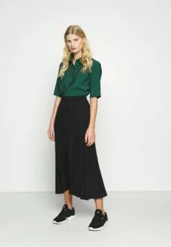 Front -Selected Femme Butikk dbfb1e1dcfa54460a6eeb36576ed77de