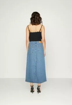 Selected Femme Slferin Long Flar Skirt - A-Line Skjørt - Medium Blue Denim -Selected Femme Butikk f17b24478ca5446789056ef5e91030c8