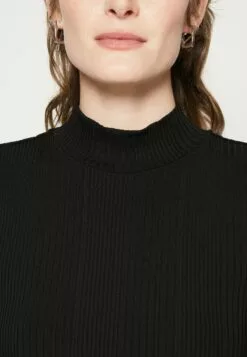 Selected Femme Slfceline High Neck- T-Shirts - Black 11 Selected Femme Slfceline High Neck- T-Shirts - Black -Selected Femme Butikk f2d9a3fa96ba4d5ba27eaba63436d024