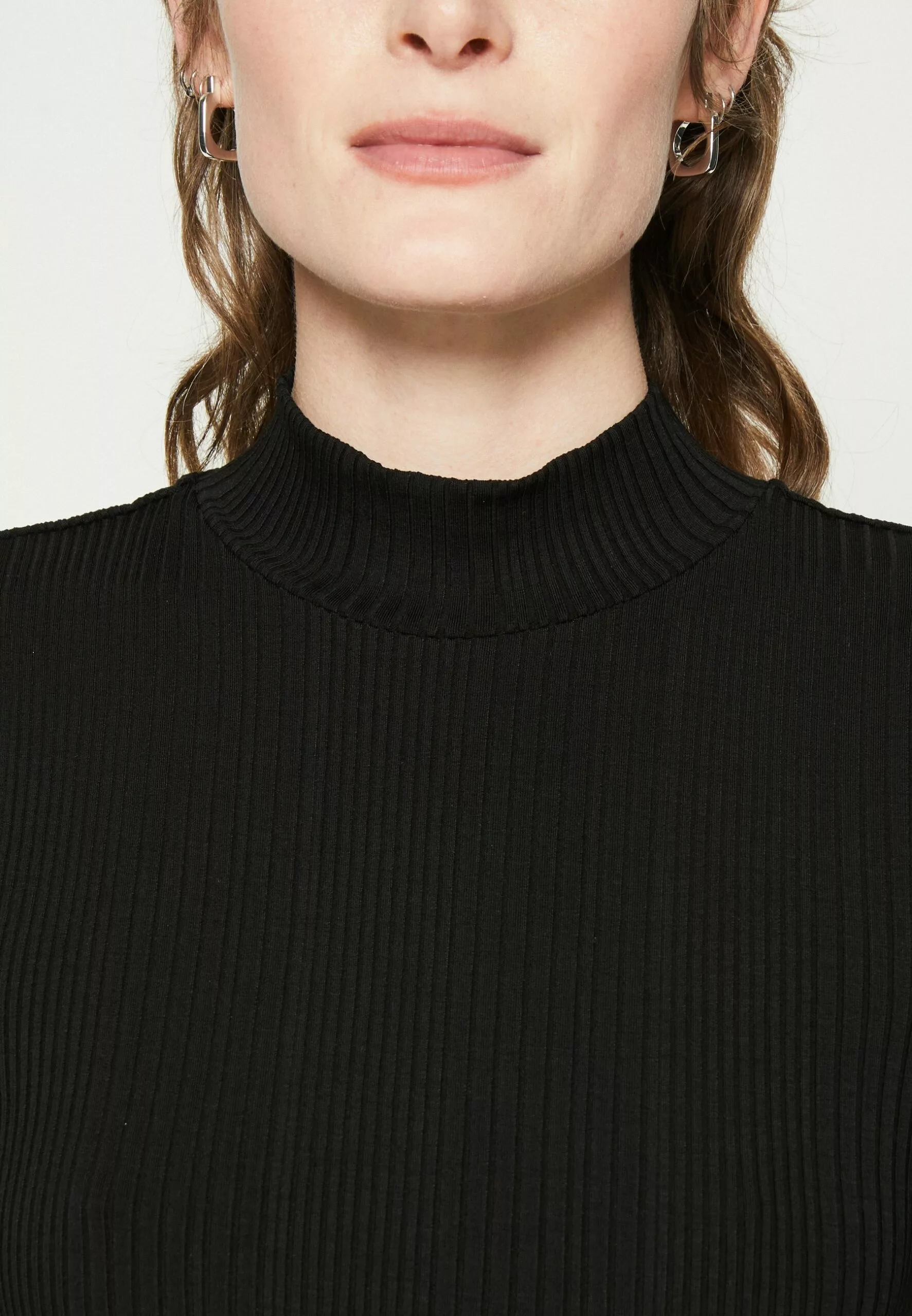 Selected Femme Slfceline High Neck- T-Shirts - Black 6 Selected Femme Slfceline High Neck- T-Shirts - Black - Bilde 6