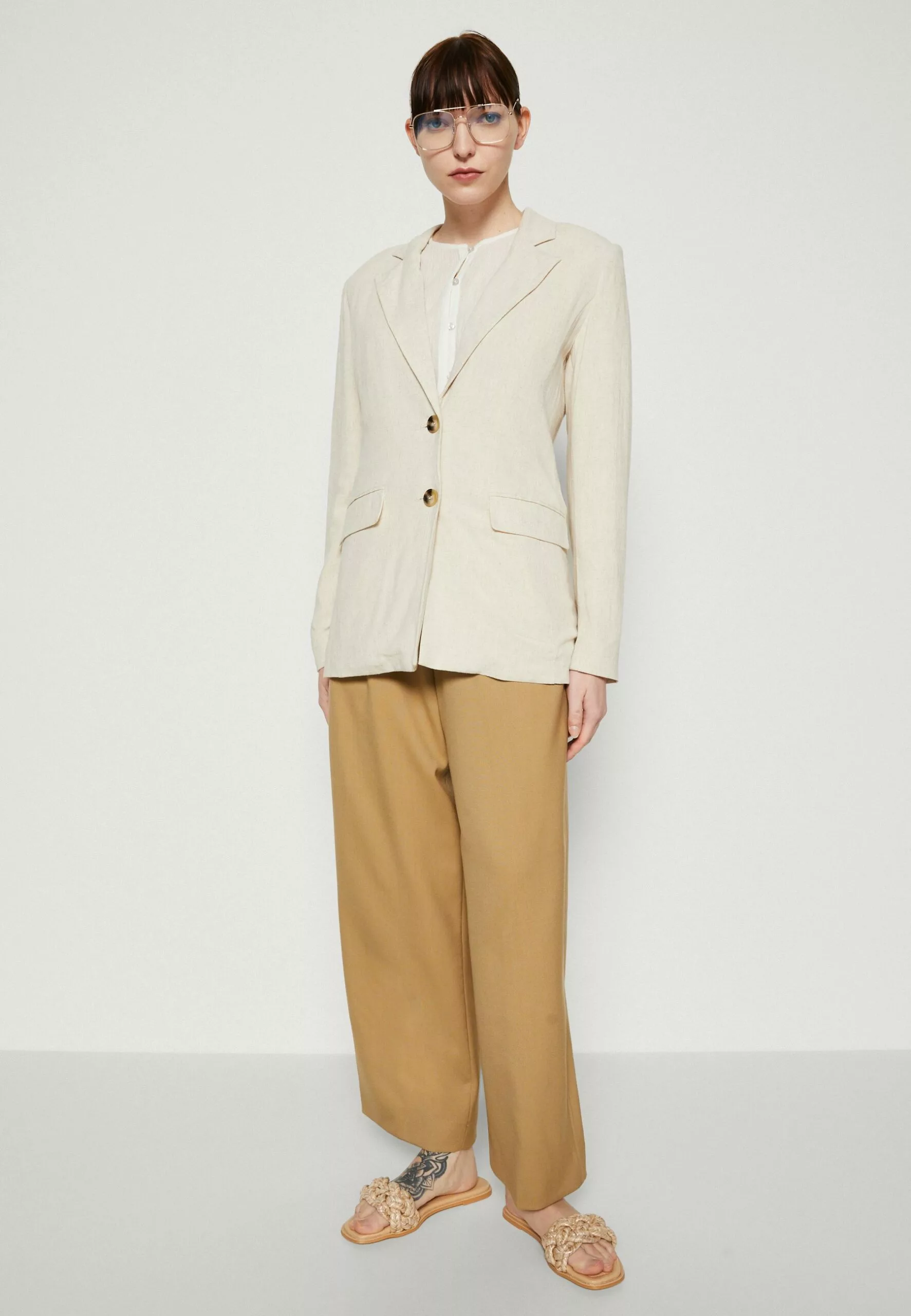 Selected Femme Slfviva - Blazer - Sandshell 4 Selected Femme Slfviva - Blazer - Sandshell - Bilde 4