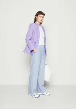 Front -Selected Femme Butikk f789d9f12c70408fb821a31c8ff317a4