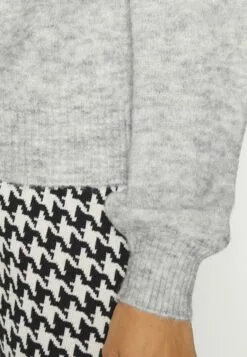 Selected Femme Slfmally Cardigan Camp - Cardigan - Grey 11 Selected Femme Slfmally Cardigan Camp - Cardigan - Grey -Selected Femme Butikk fe89c05027fa442088341346d6fd717d